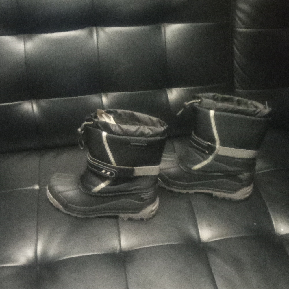 Waterproof Winter Boots size 6 women